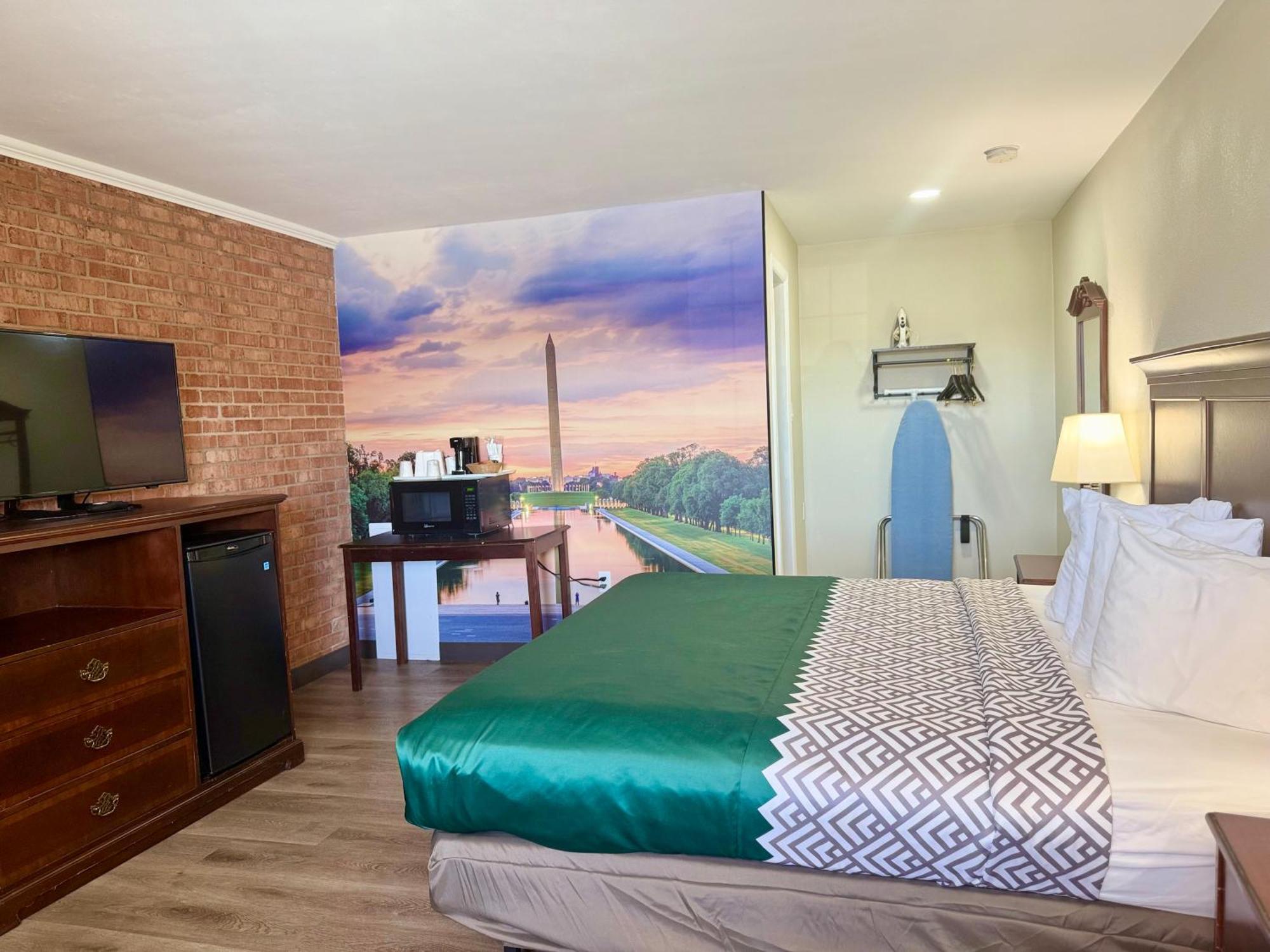 Governor House Inn Arlington/Falls Church Extérieur photo